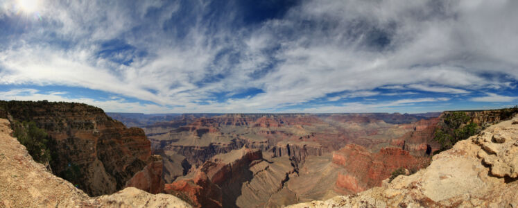 Projection: Cylindrical (1)
FOV: 299 x 104
Ev: 15.32