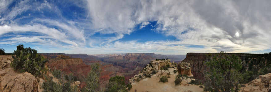 Projection: Cylindrical (1)
FOV: 314 x 100
Ev: 14.58